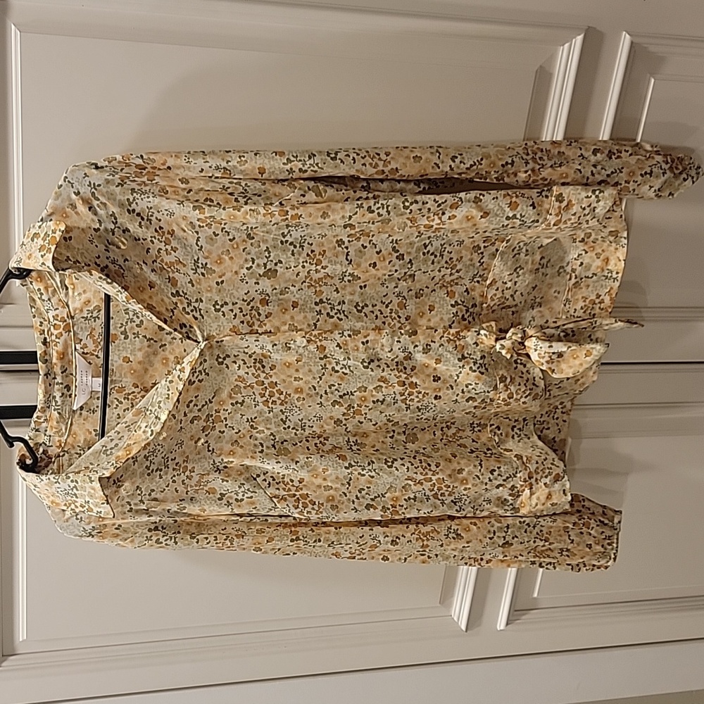 Lauren Conrad blouse with gold flowers size L